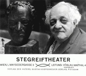 Bild: J.L. Moreno mit Maske, Stehgreiftheater